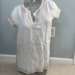 Kenar 100% linen knit tunic top with floral sequin embellishments